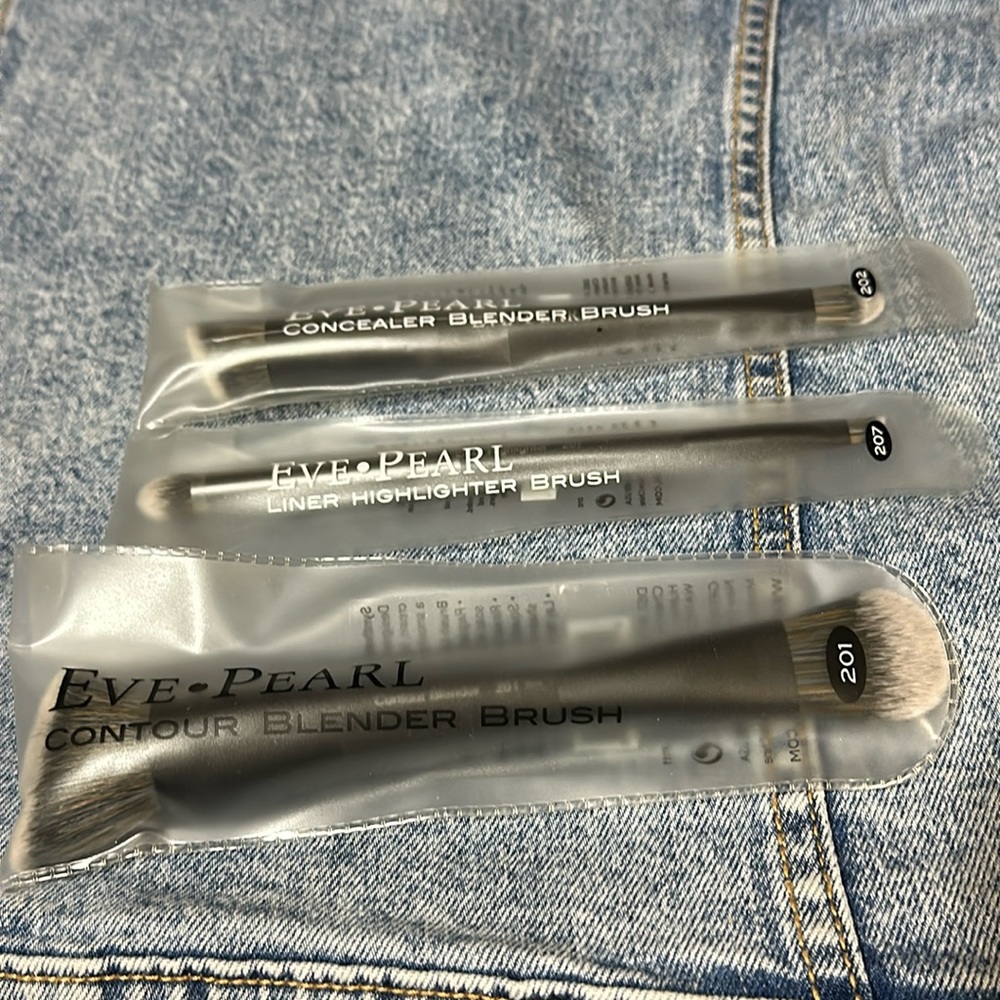 Eve•Pearl Brush set 3
